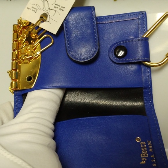 Hugo Bosca Blue Leather Key Chain - Picture 7 of 9